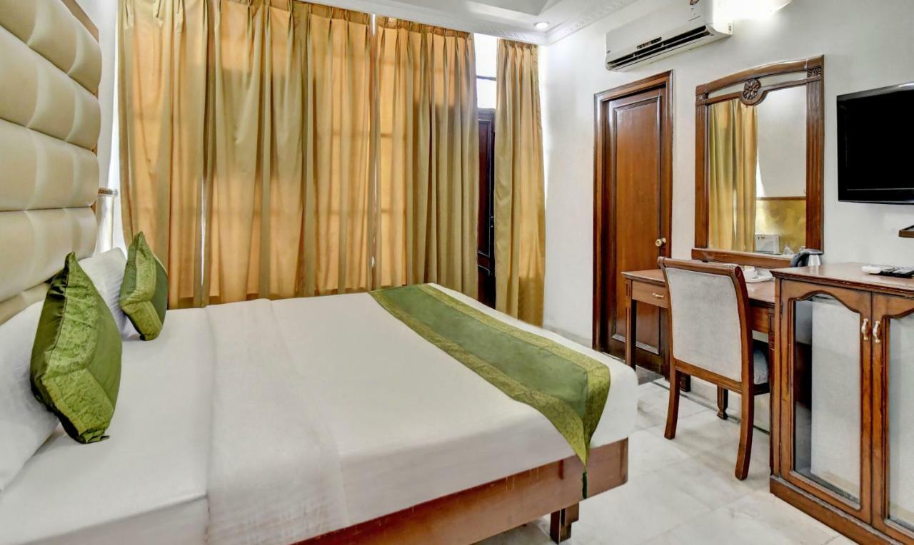 Treebo Trend Corporate Inn Chandīgarh Exterior foto