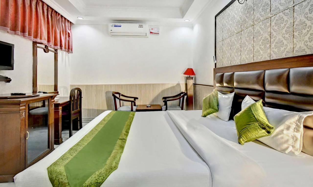 Treebo Trend Corporate Inn Chandīgarh Exterior foto